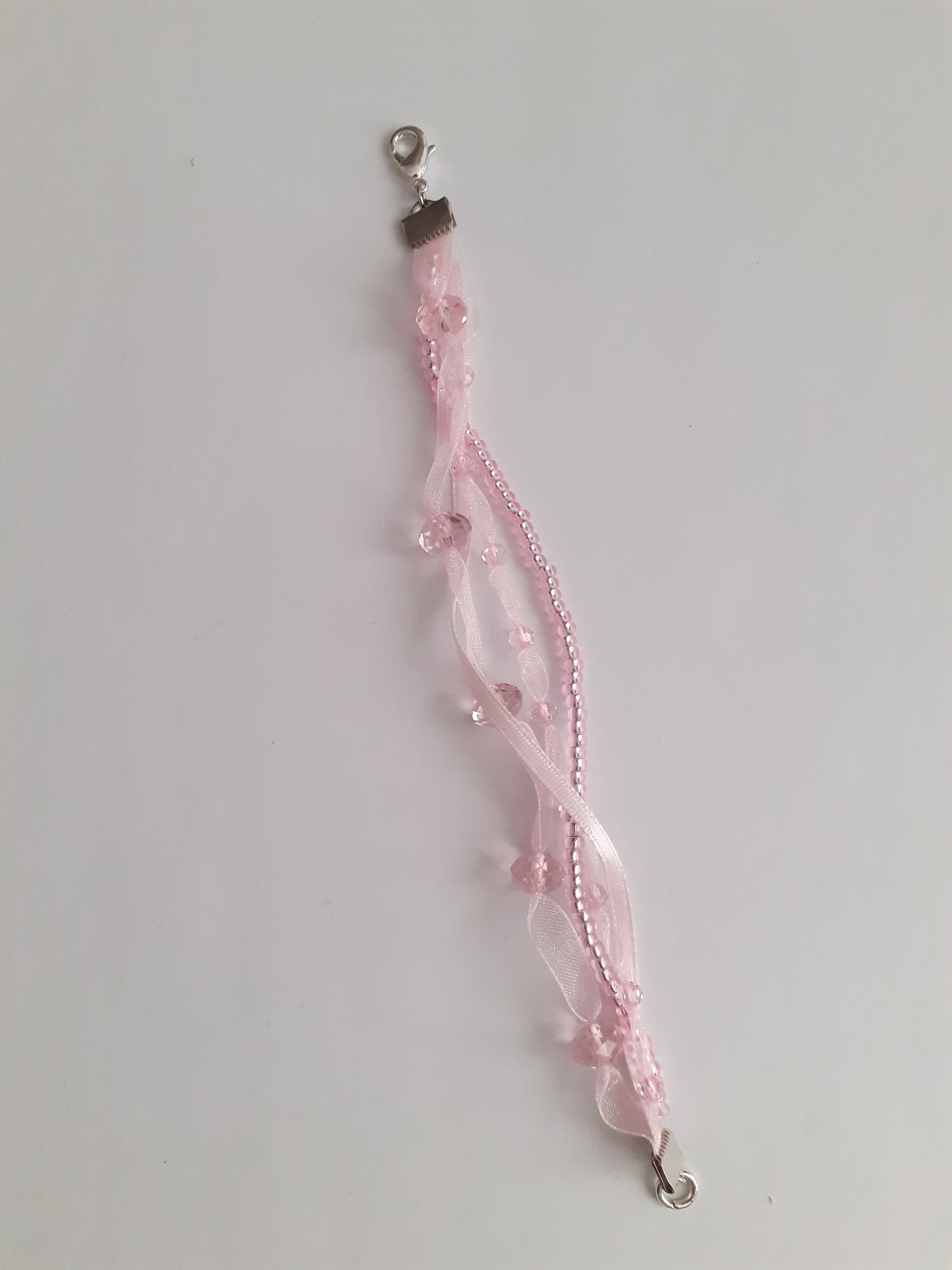 Bracelet Rosewyn rose plus tendre pale