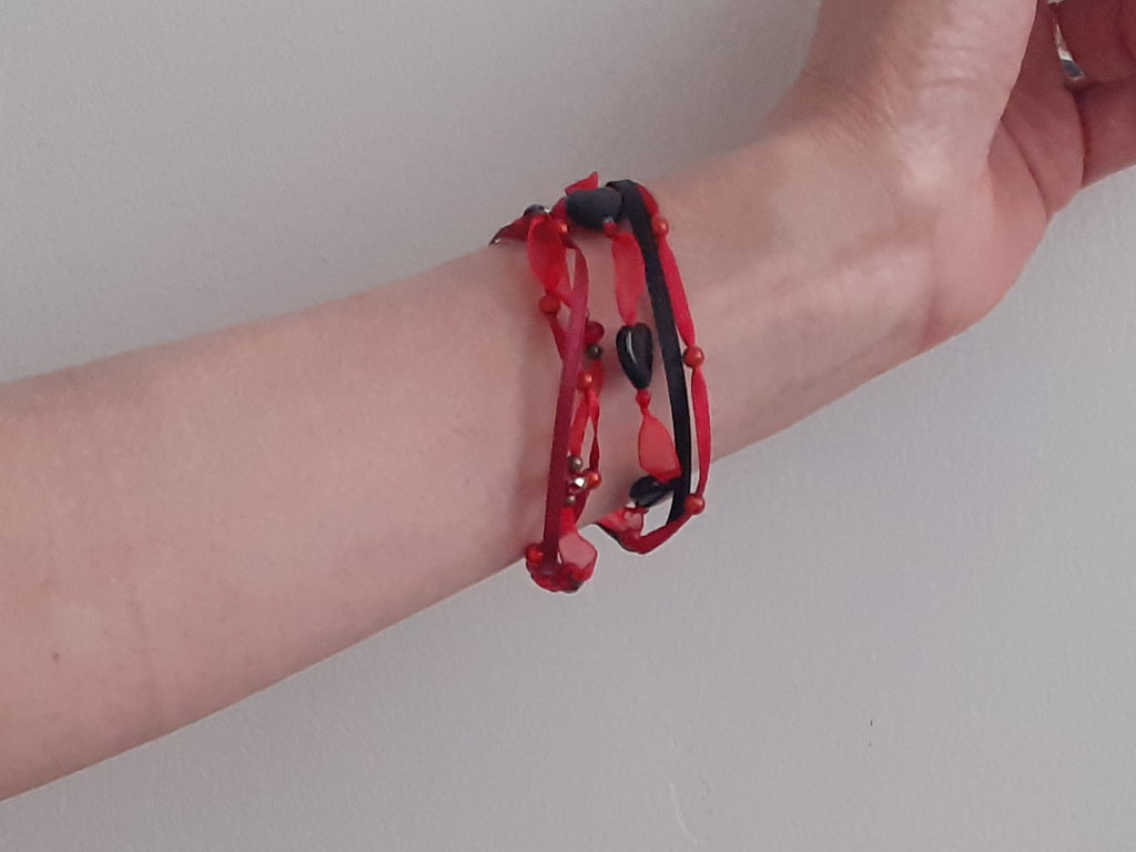 Corélia : un bracelet vibrant du coeur.